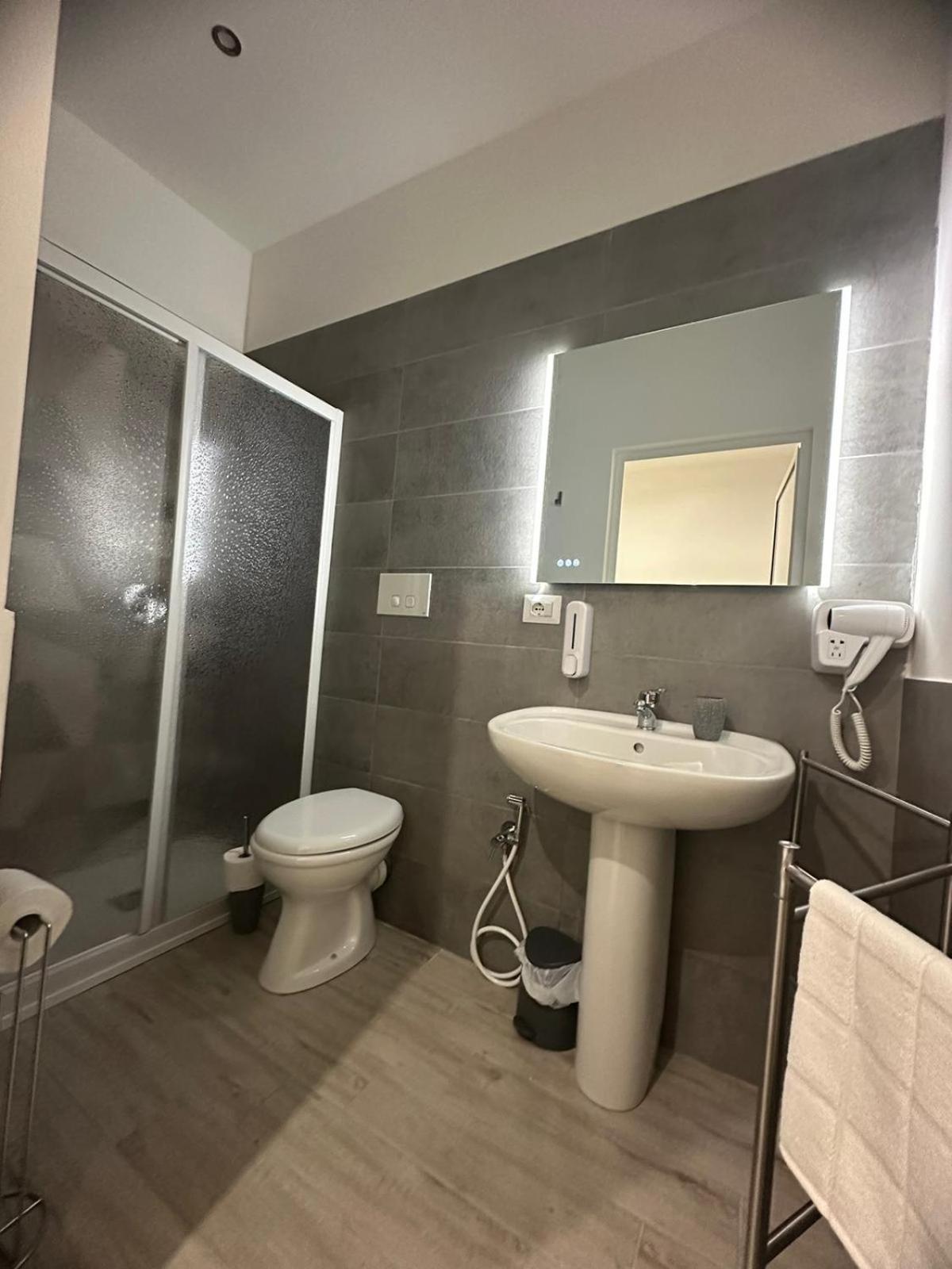 Bari Valona Rooms Zewnętrze zdjęcie